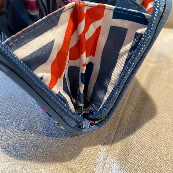 Vera Bradley RFID Wallet-1 - Picture 7 of 8